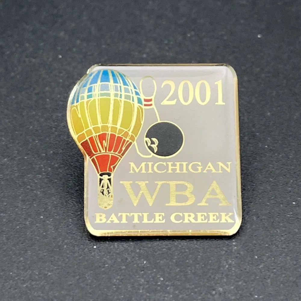 Bowling 2001 Michigan WBA Battle Creek‎ Lapel Hat Pin